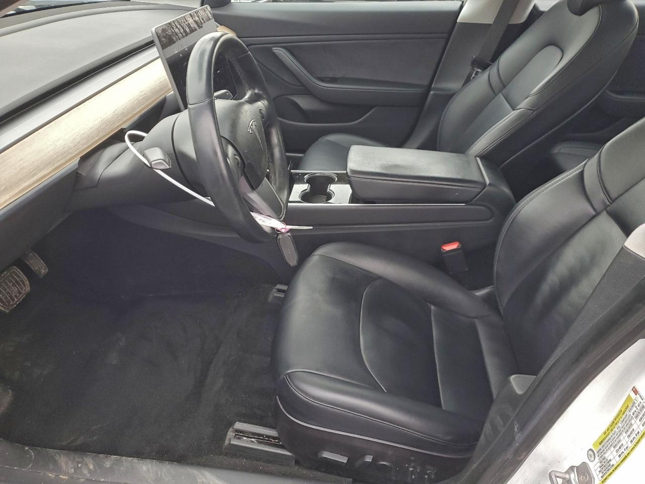 2018 Tesla Model 3 - Фото 7