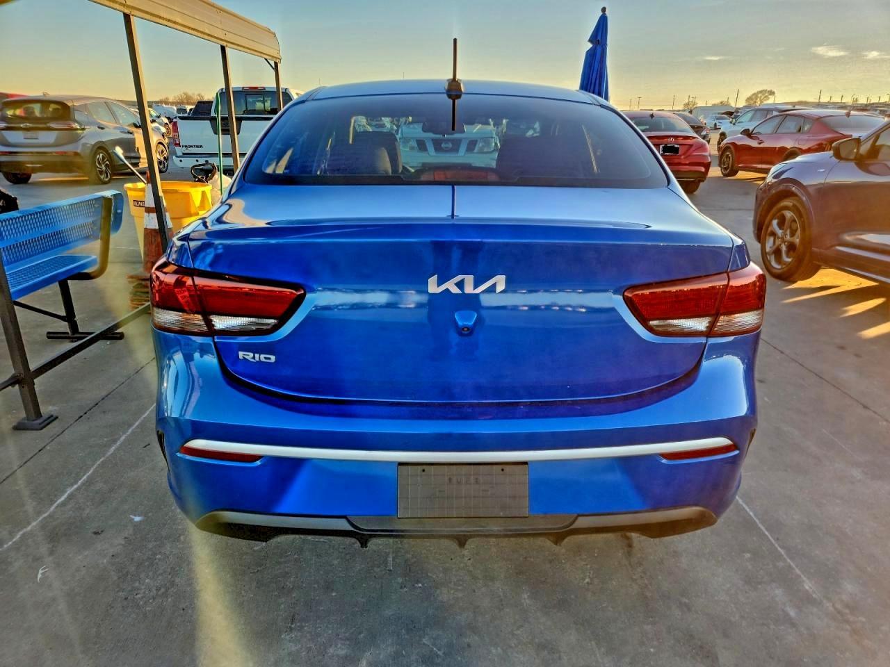 2022 Kia Rio Lx - Image 6