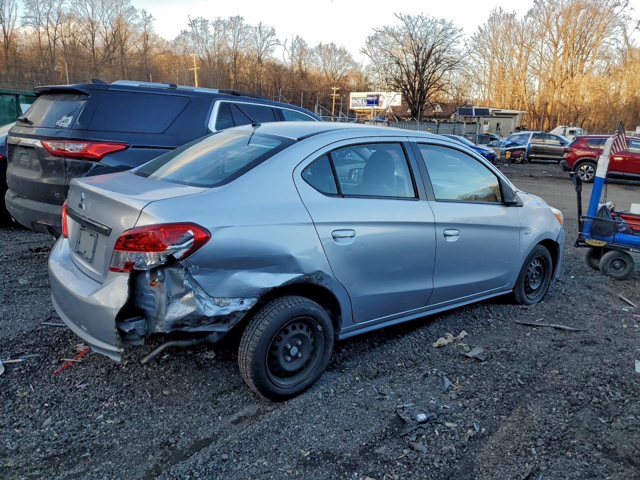2020 Mitsubishi Mirage G4 Es - Image 3