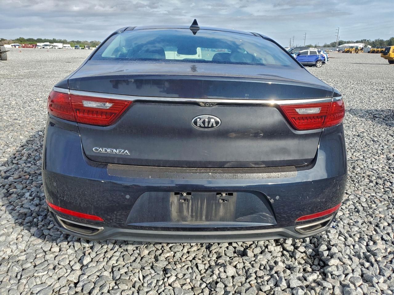 2017 Kia Cadenza Premium - Image 6