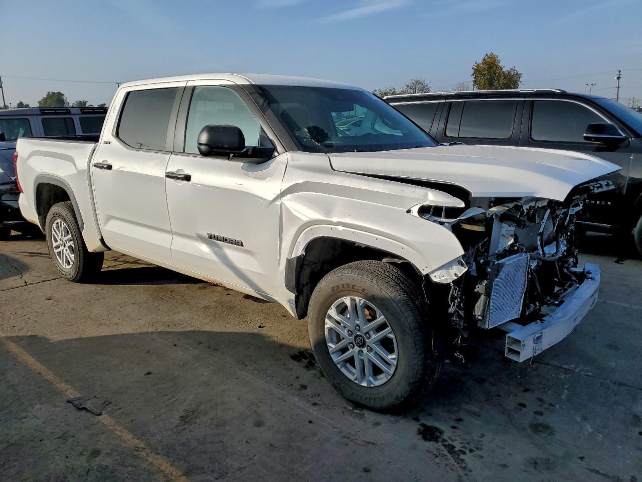 2025 Toyota Tundra Crewmax Sr - Фото 4
