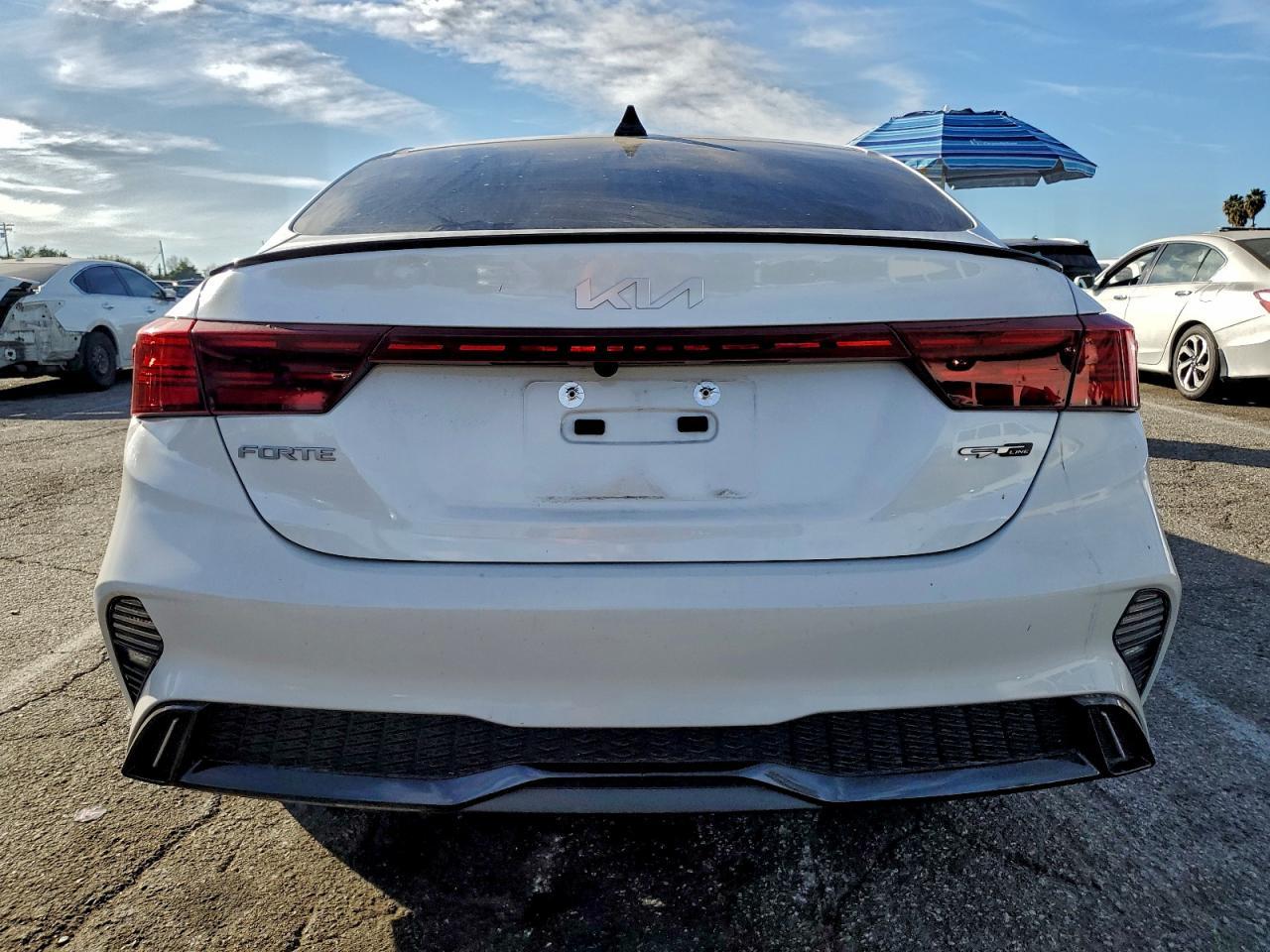 2022 Kia Forte Gt Line - Image 6