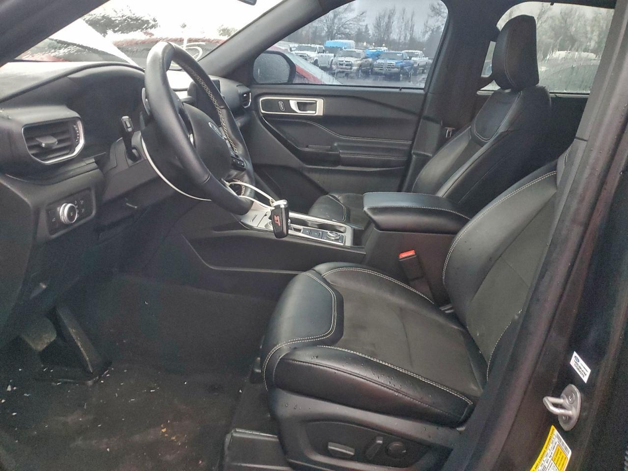 2022 Ford Explorer St - Image 7