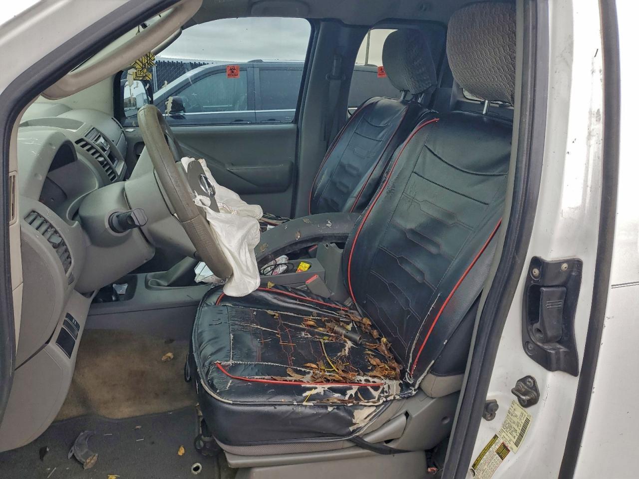 2011 Nissan Frontier S - Фото 7