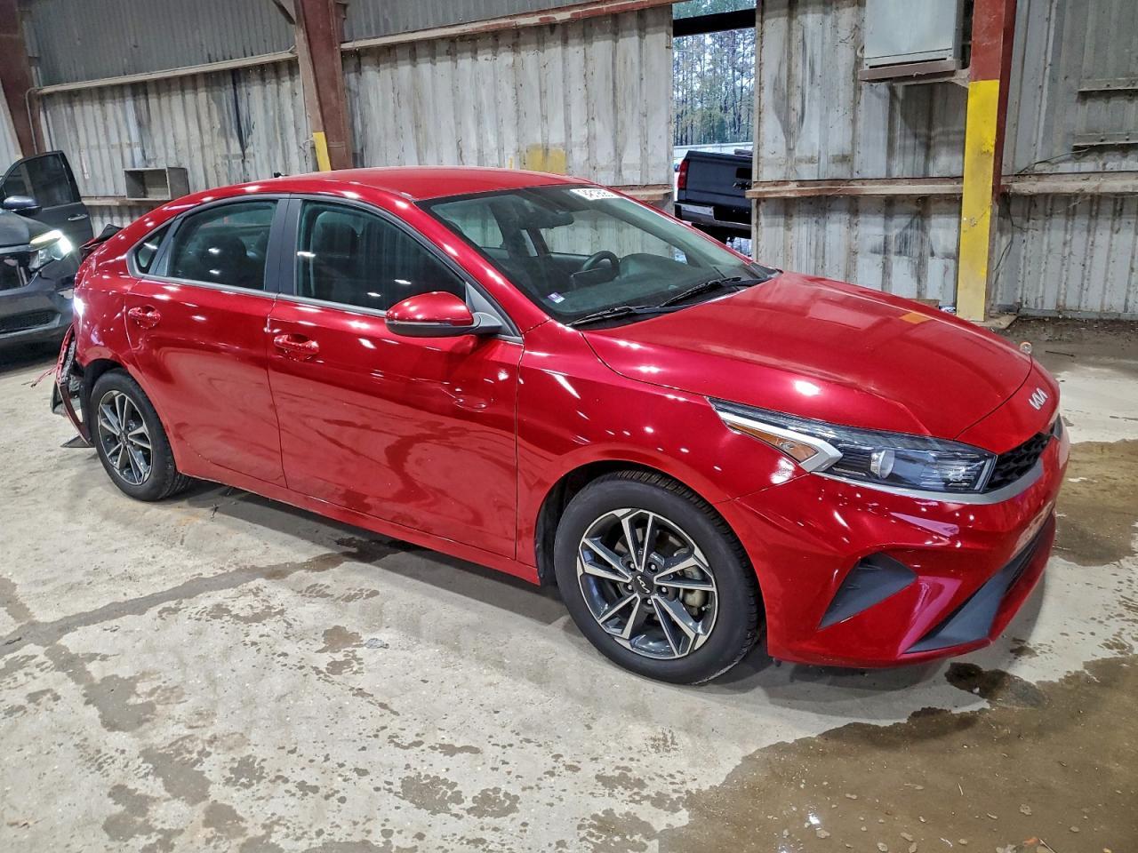2022 Kia Forte Fe - Фото 4