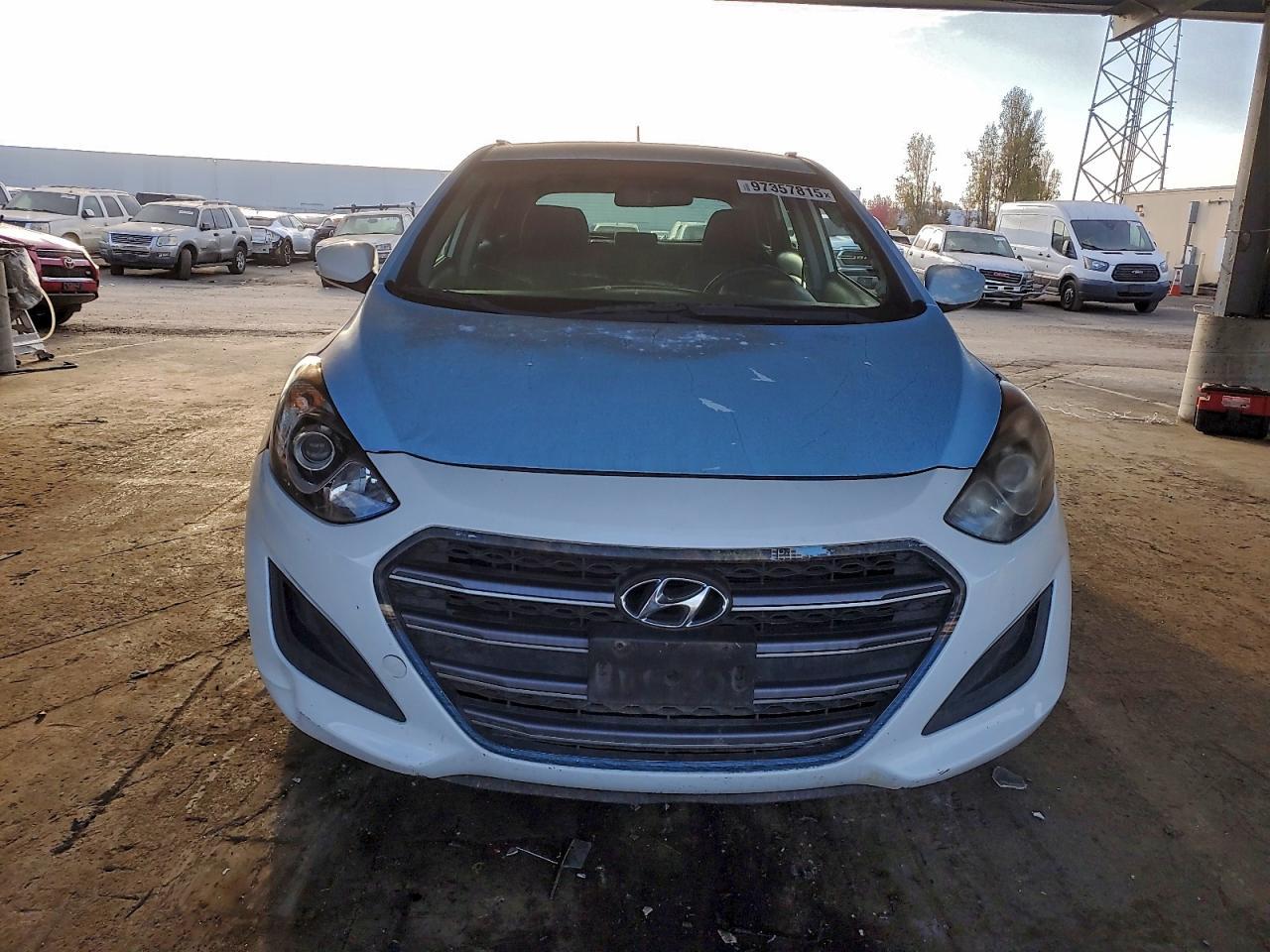 2017 Hyundai Elantra Gt - Фото 5