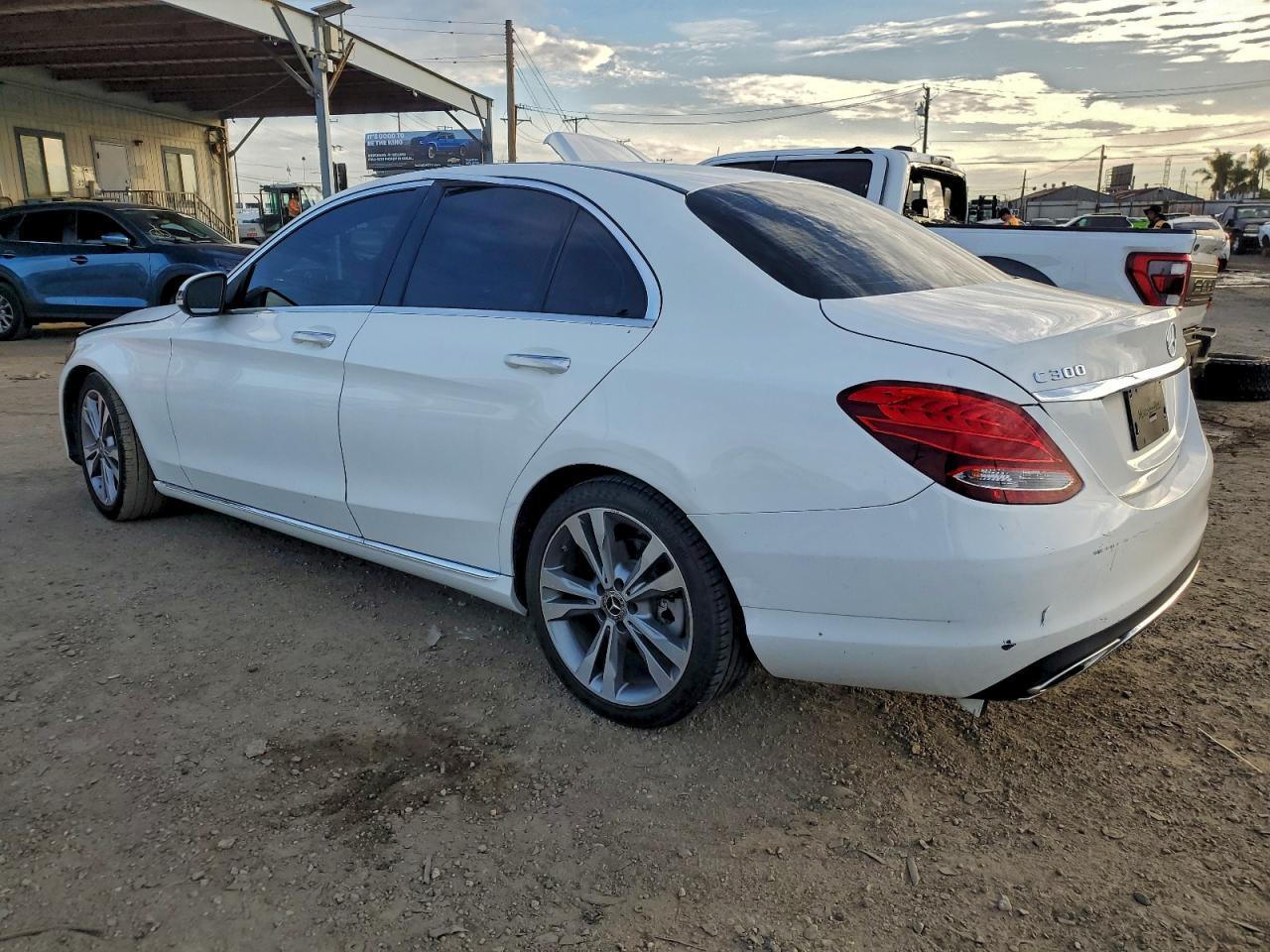 2018 Mercedes-Benz C 300 - Фото 2