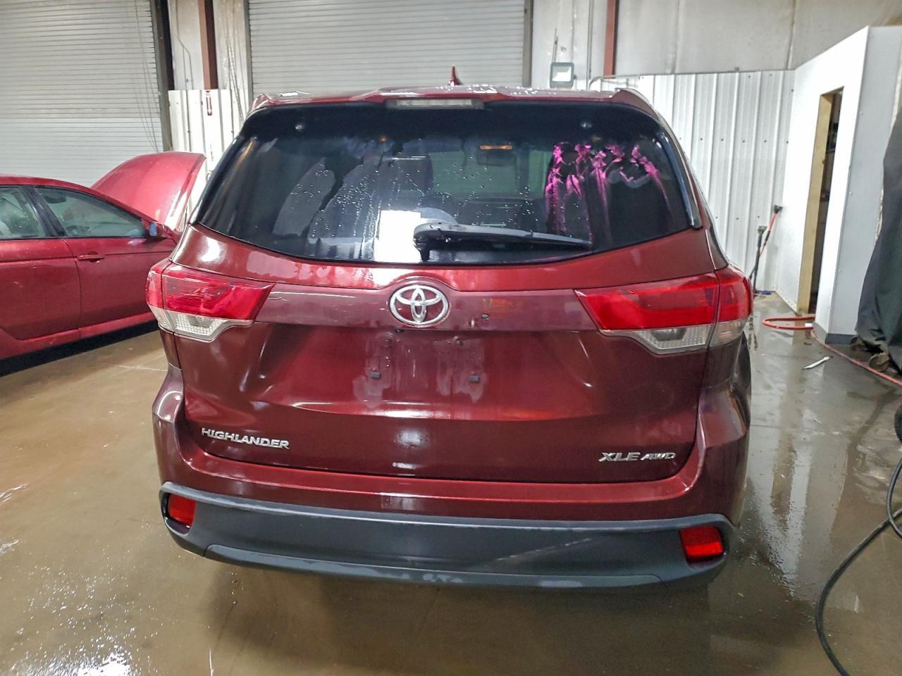 2019 Toyota Highlander Xle - Фото 6