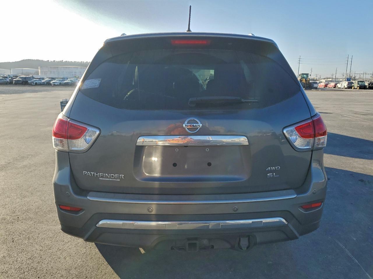 2016 Nissan Pathfinder S - Фото 6