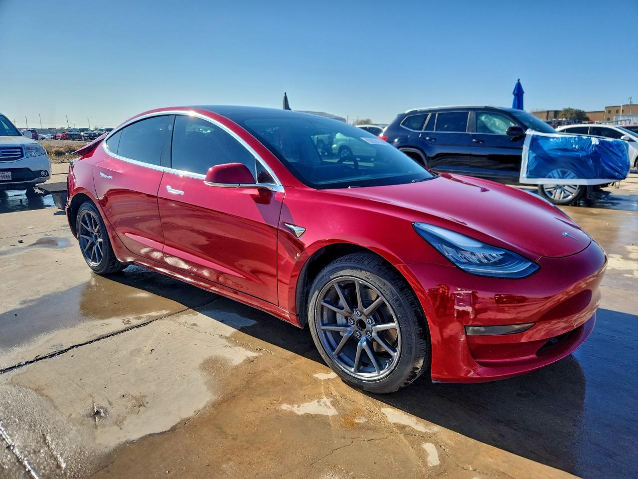 2020 Tesla Model 3 - Фото 4