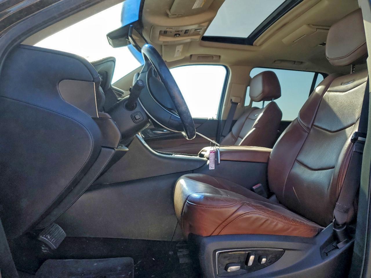 2015 Cadillac Escalade Premium - Image 7