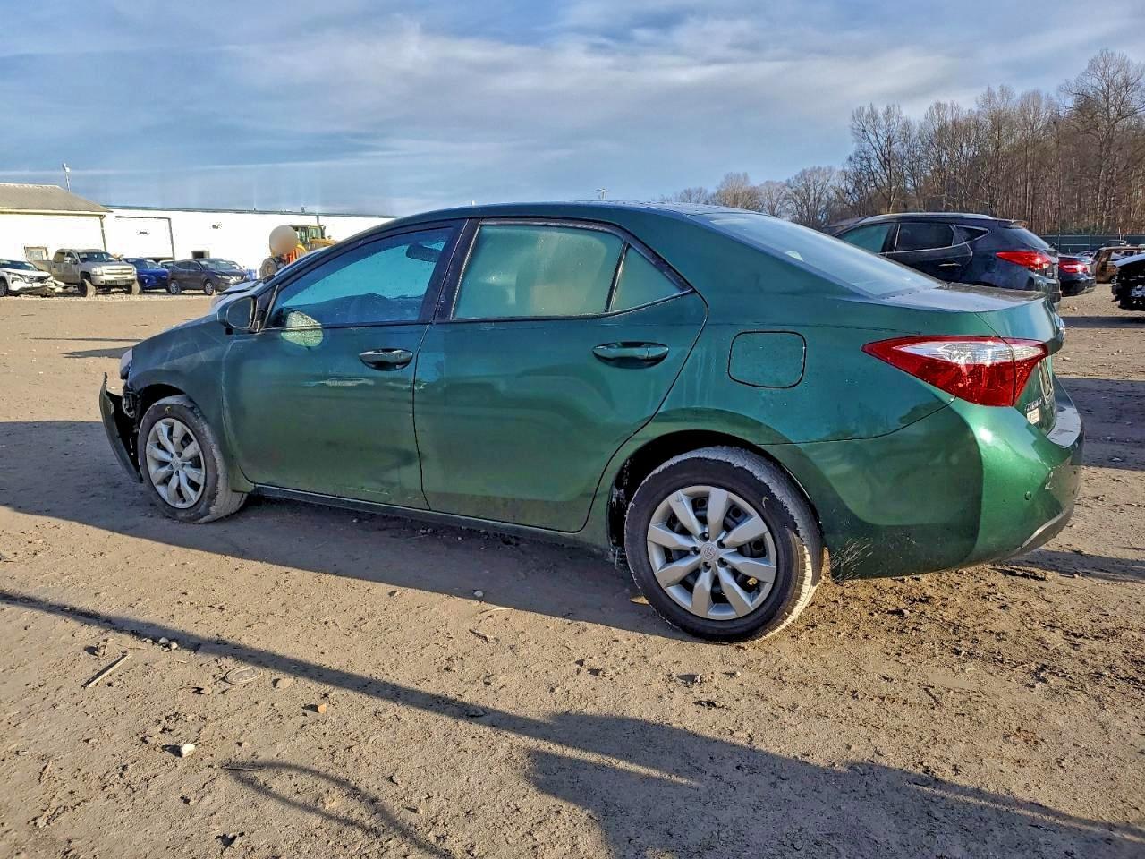 2014 Toyota Corolla L - Фото 2