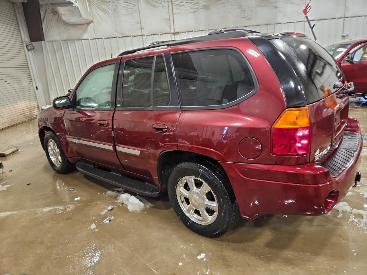 2004 GMC Envoy - Image 2