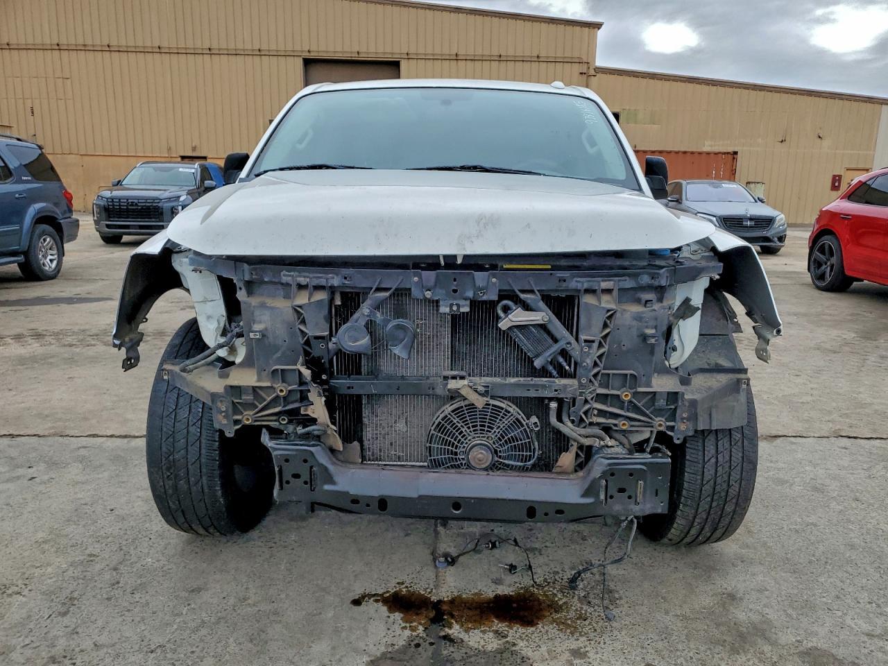 2015 Nissan Titan S - Фото 5