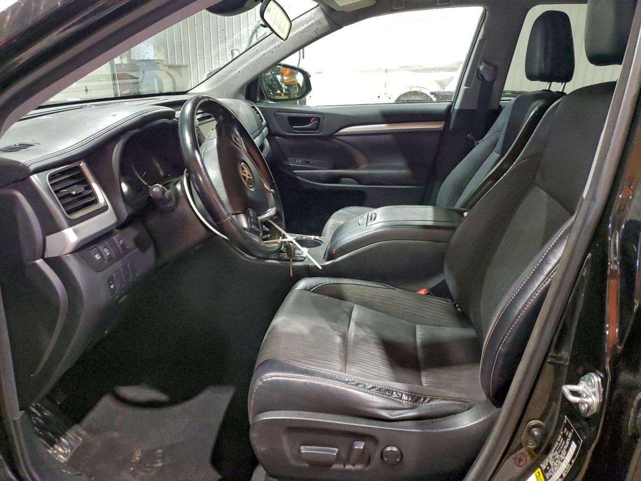 2017 Toyota Highlander Le Plus - Фото 7