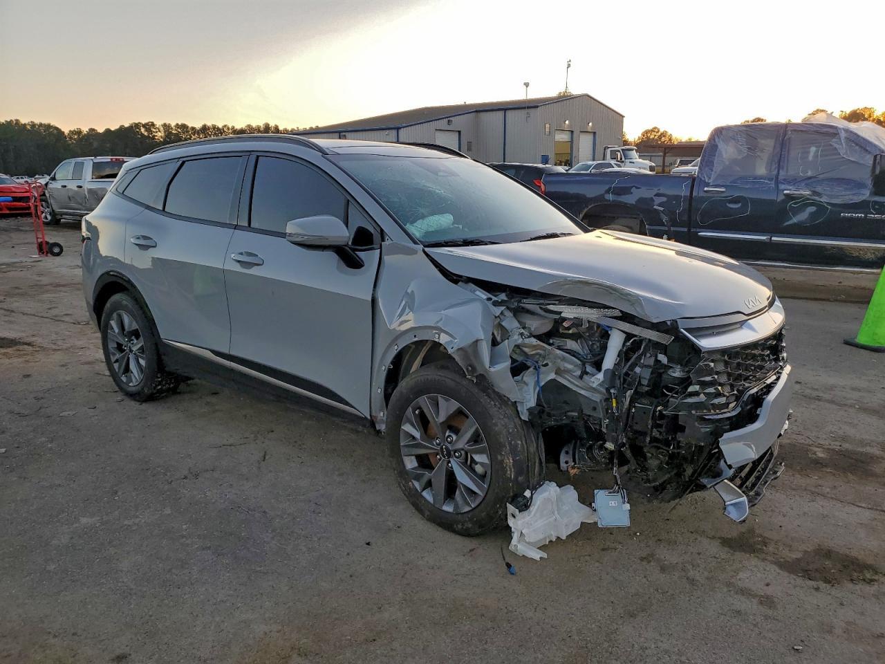 2024 Kia Sportage Sx - Image 4