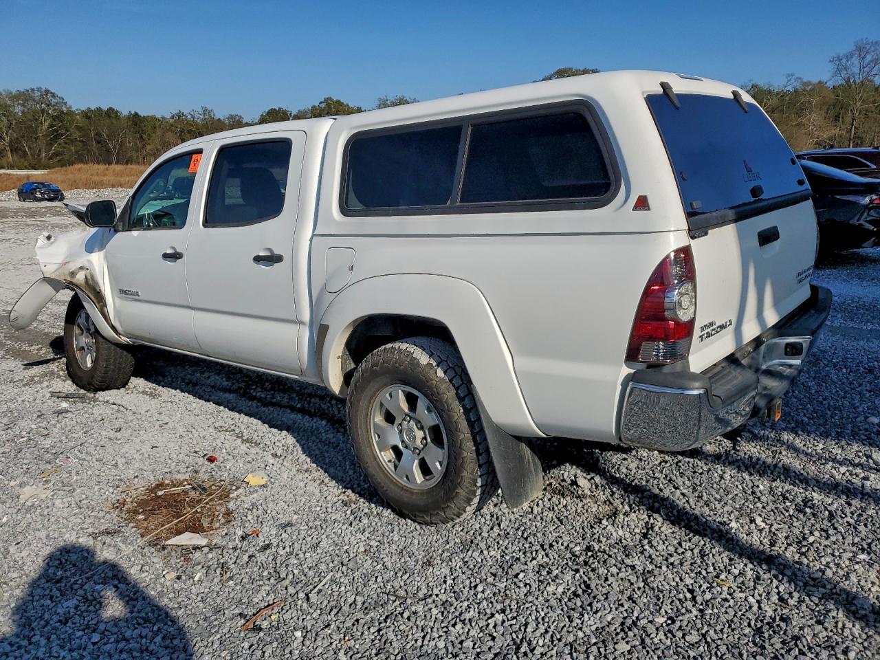 2011 Toyota Tacoma Double Cab Prerunner - Image 2