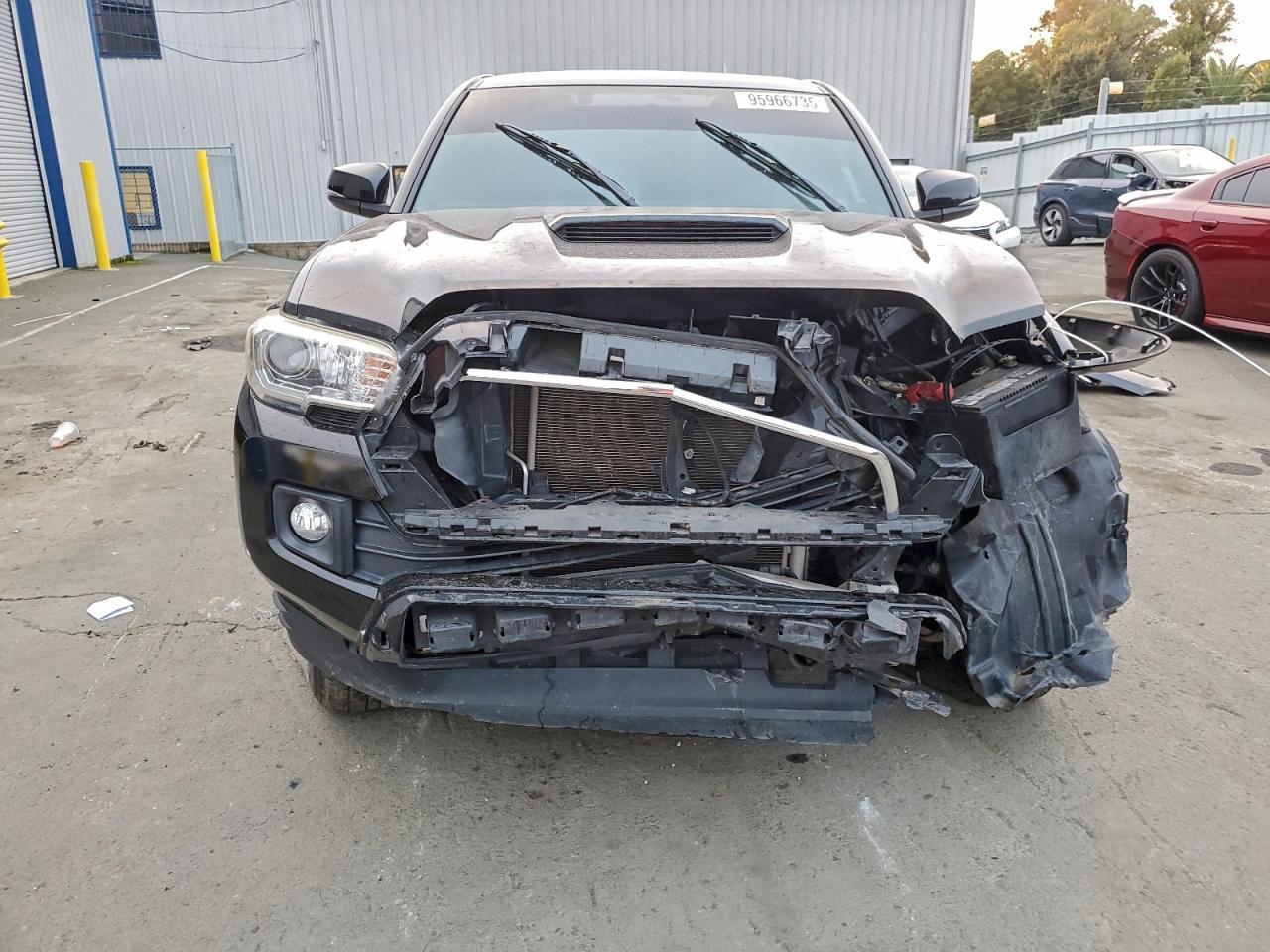 2016 Toyota Tacoma Double Cab - Фото 5