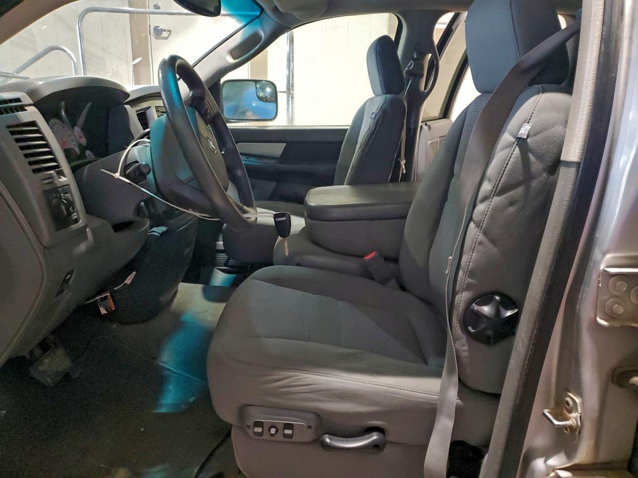 2008 Dodge Ram 2500 St - Фото 7