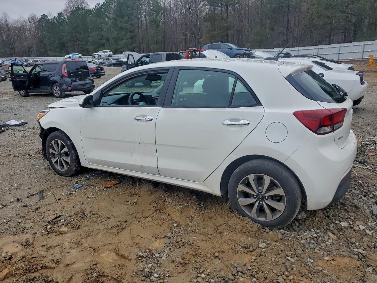 2023 Kia Rio S - Фото 2