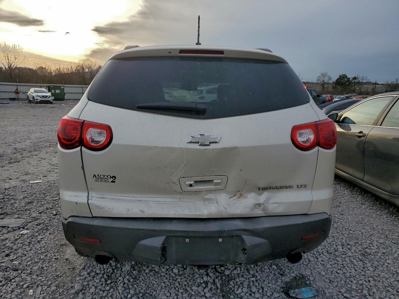2011 Chevrolet Traverse - Фото 6
