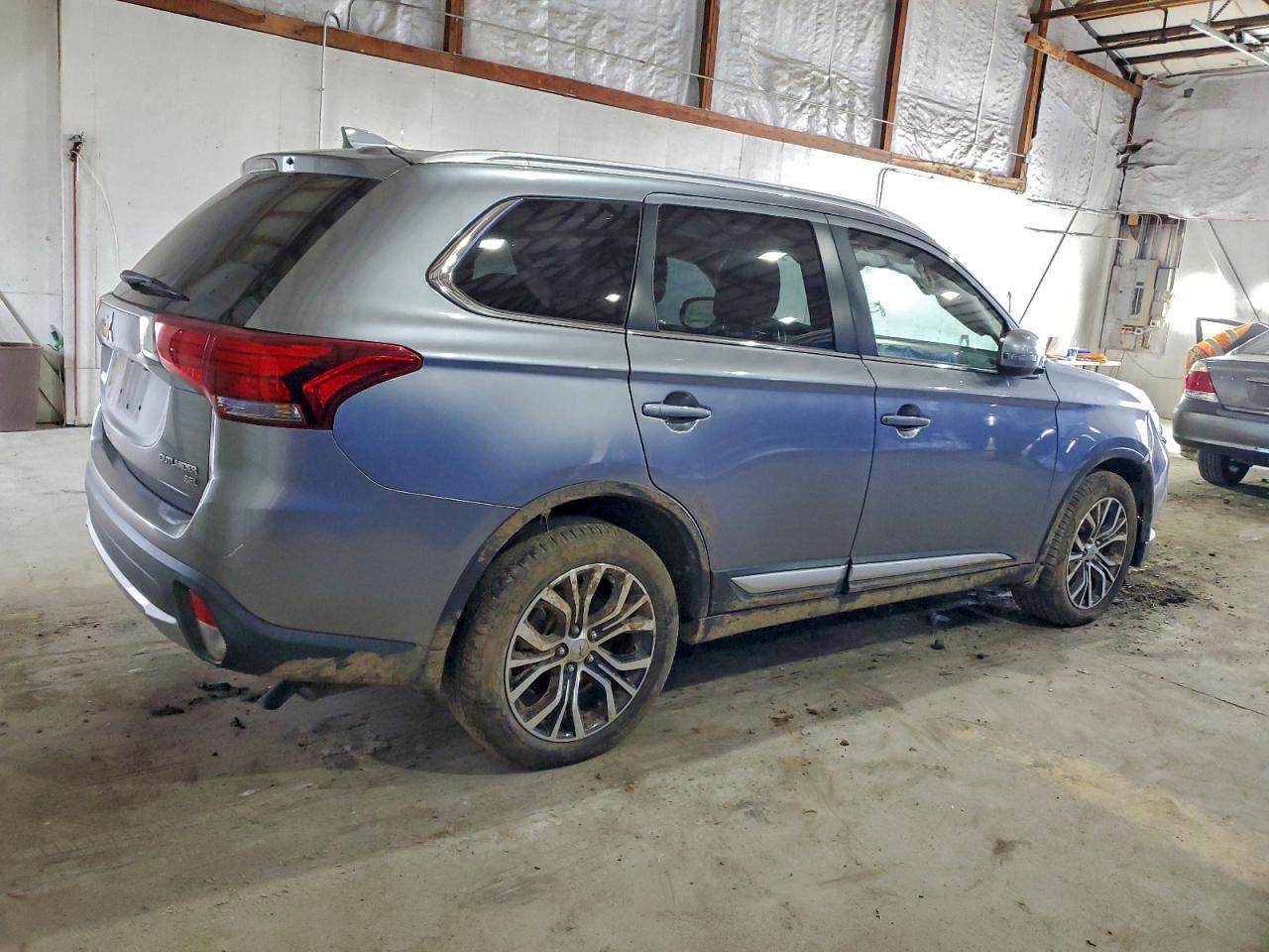 2018 Mitsubishi Outlander Se - Фото 3