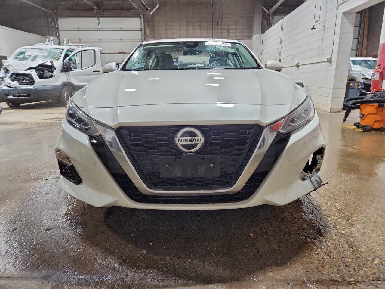 2022 Nissan Altima Sv - Image 5