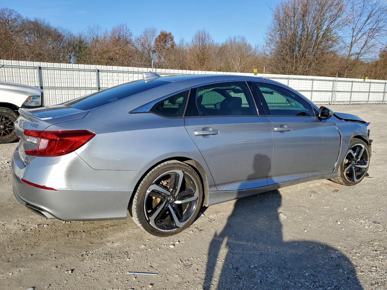 2020 Honda Accord Sport - Фото 3