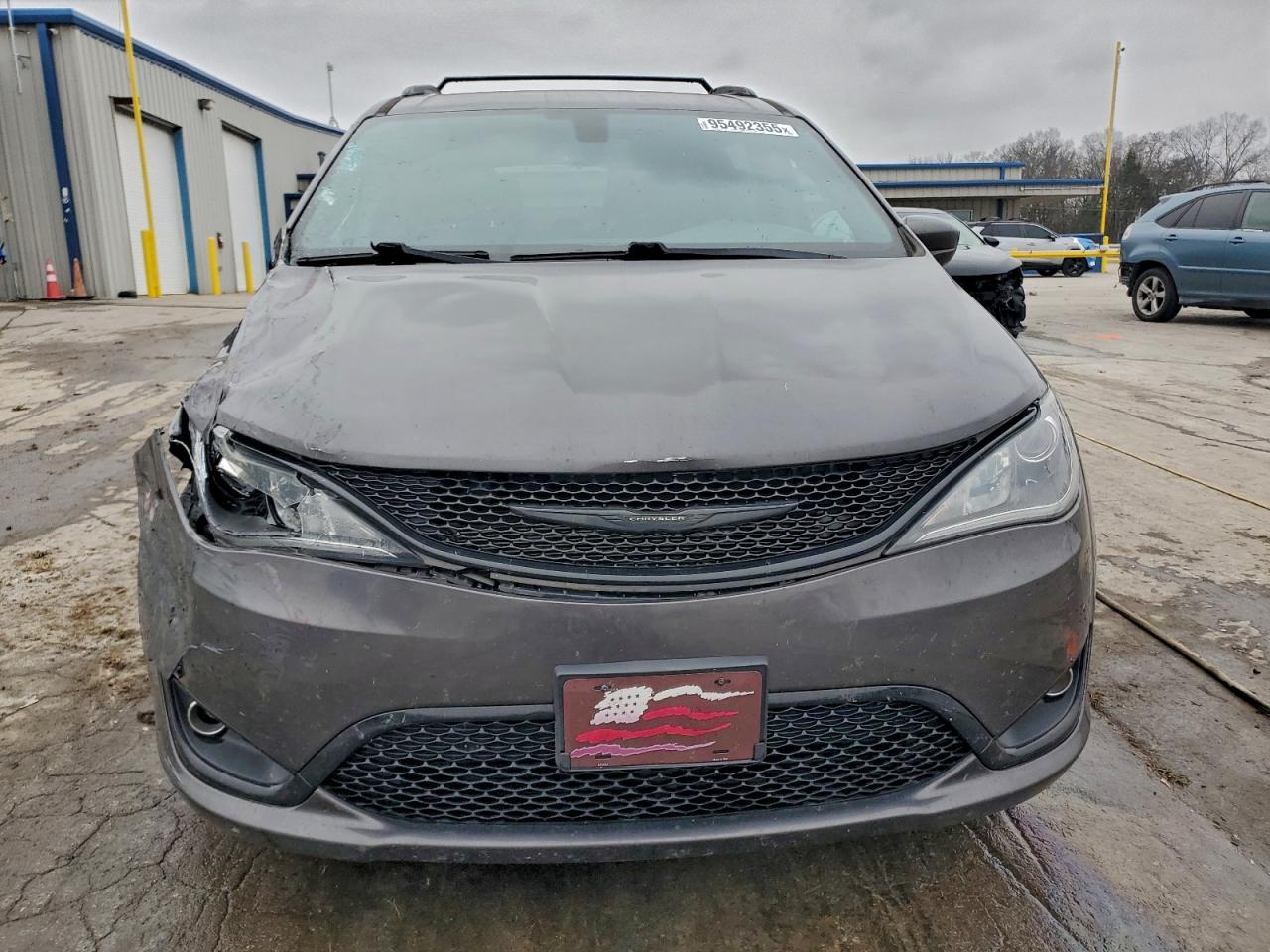 2020 Chrysler Pacifica Touring L Plus - Фото 5