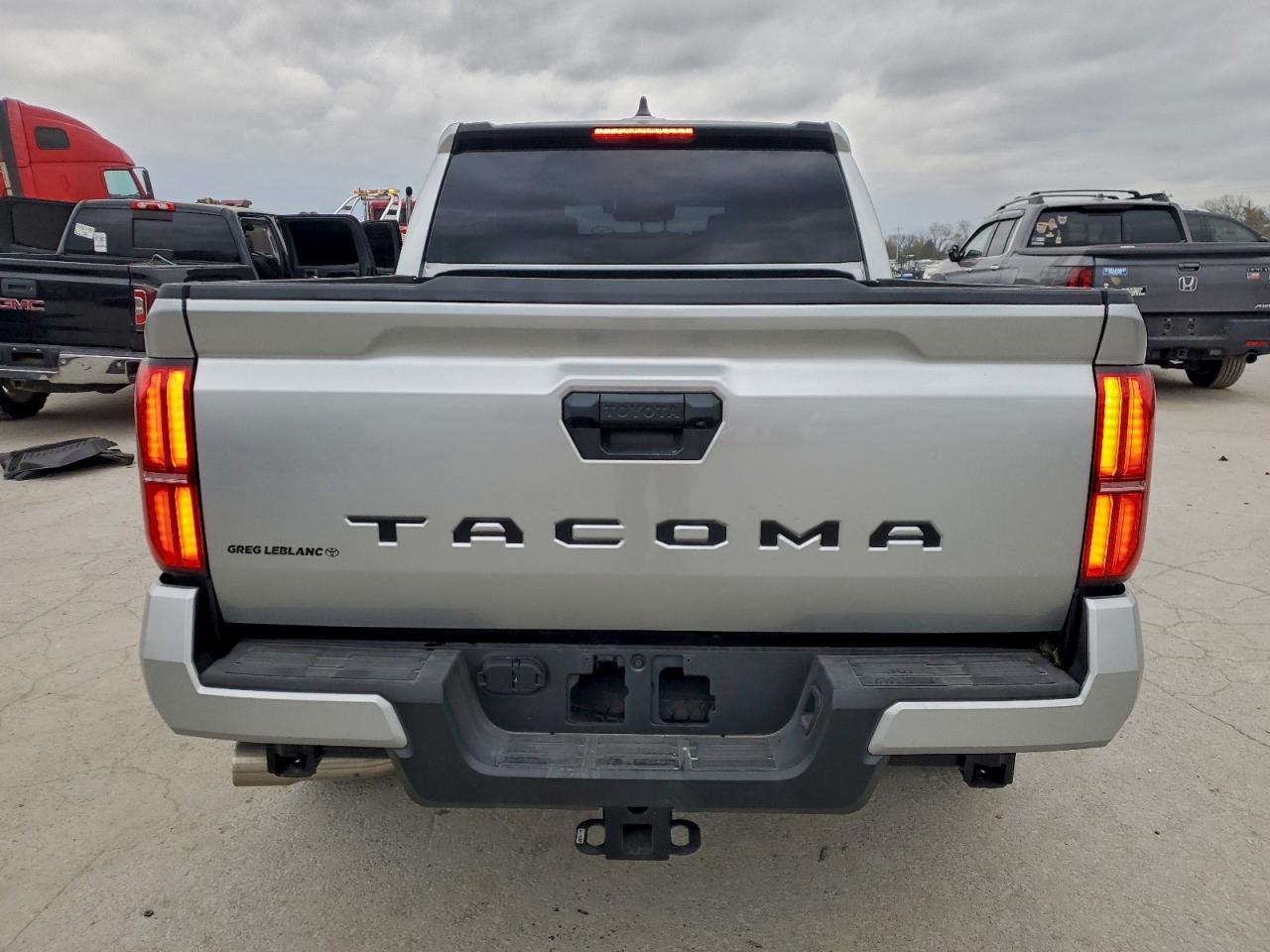 2025 Toyota Tacoma Double Cab - Фото 6