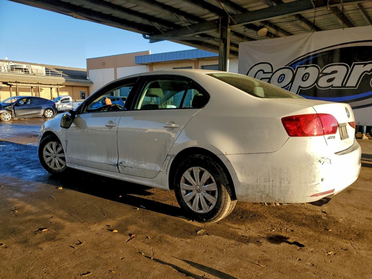 2013 Volkswagen Jetta Base - Фото 2