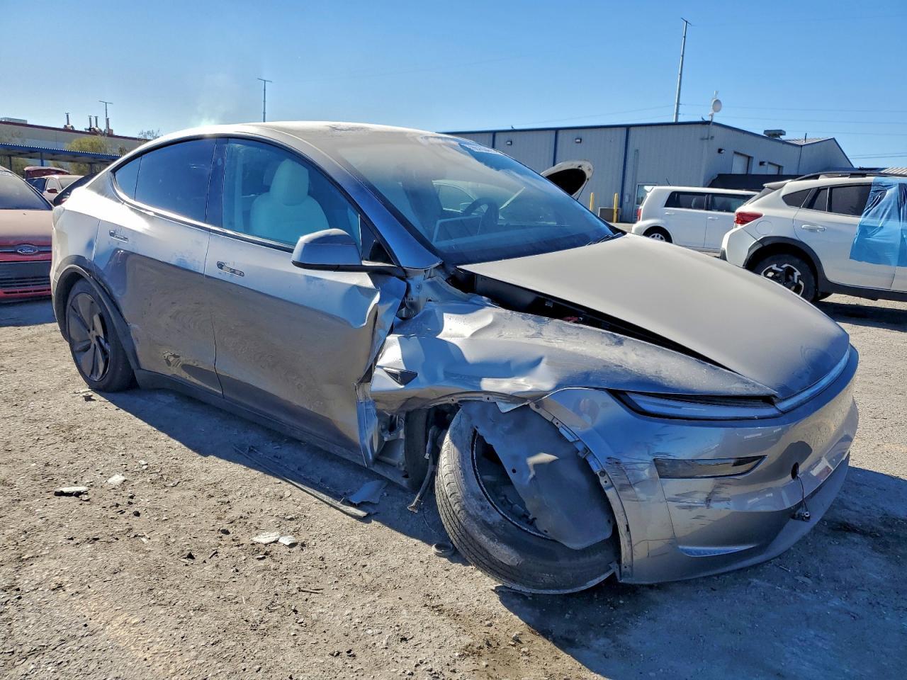 2026 Tesla Model Y - Фото 4