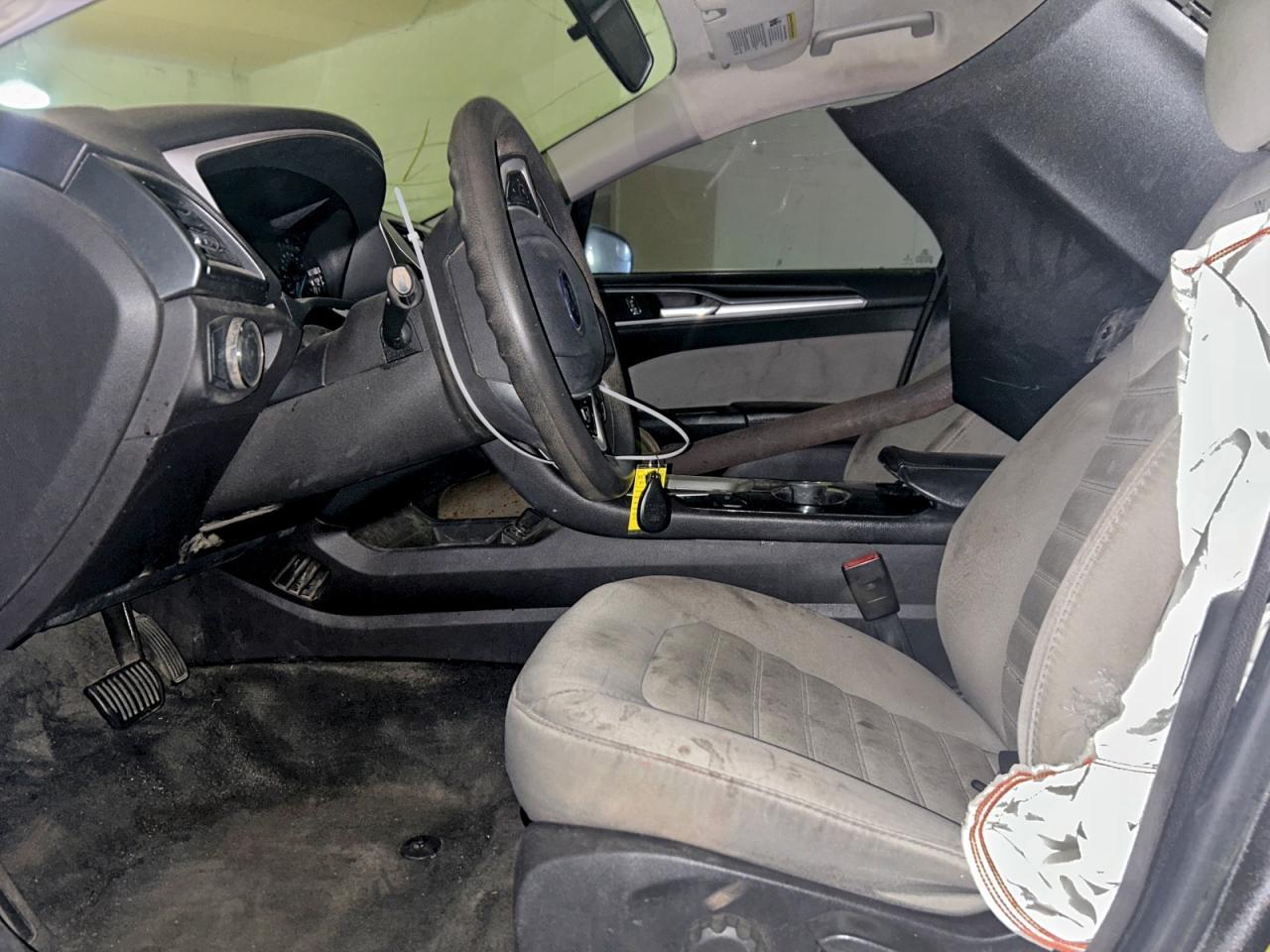 2015 Ford Fusion S - Фото 7