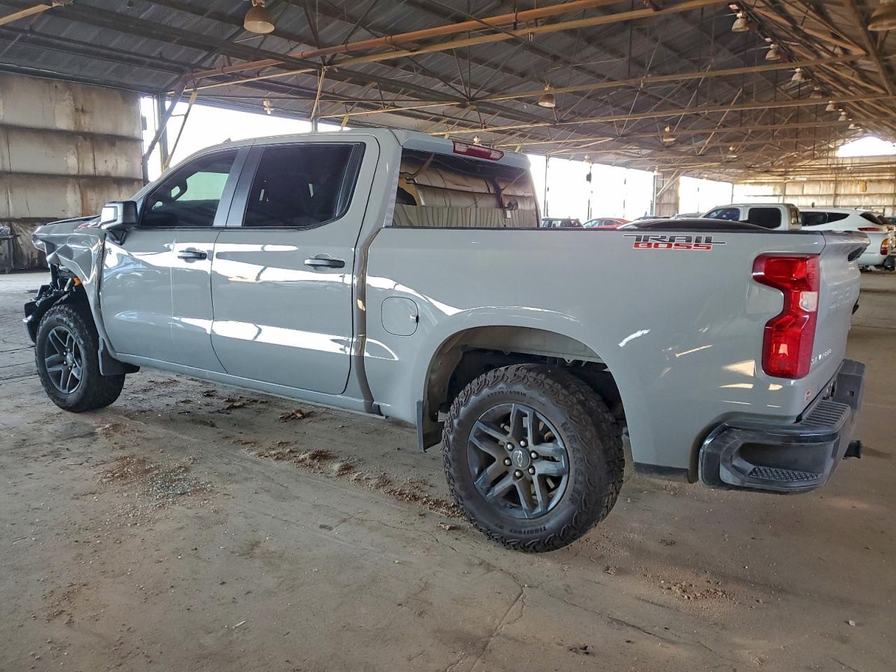 2025 Chevrolet Silverado K1500 Trail Boss Custom - Image 2