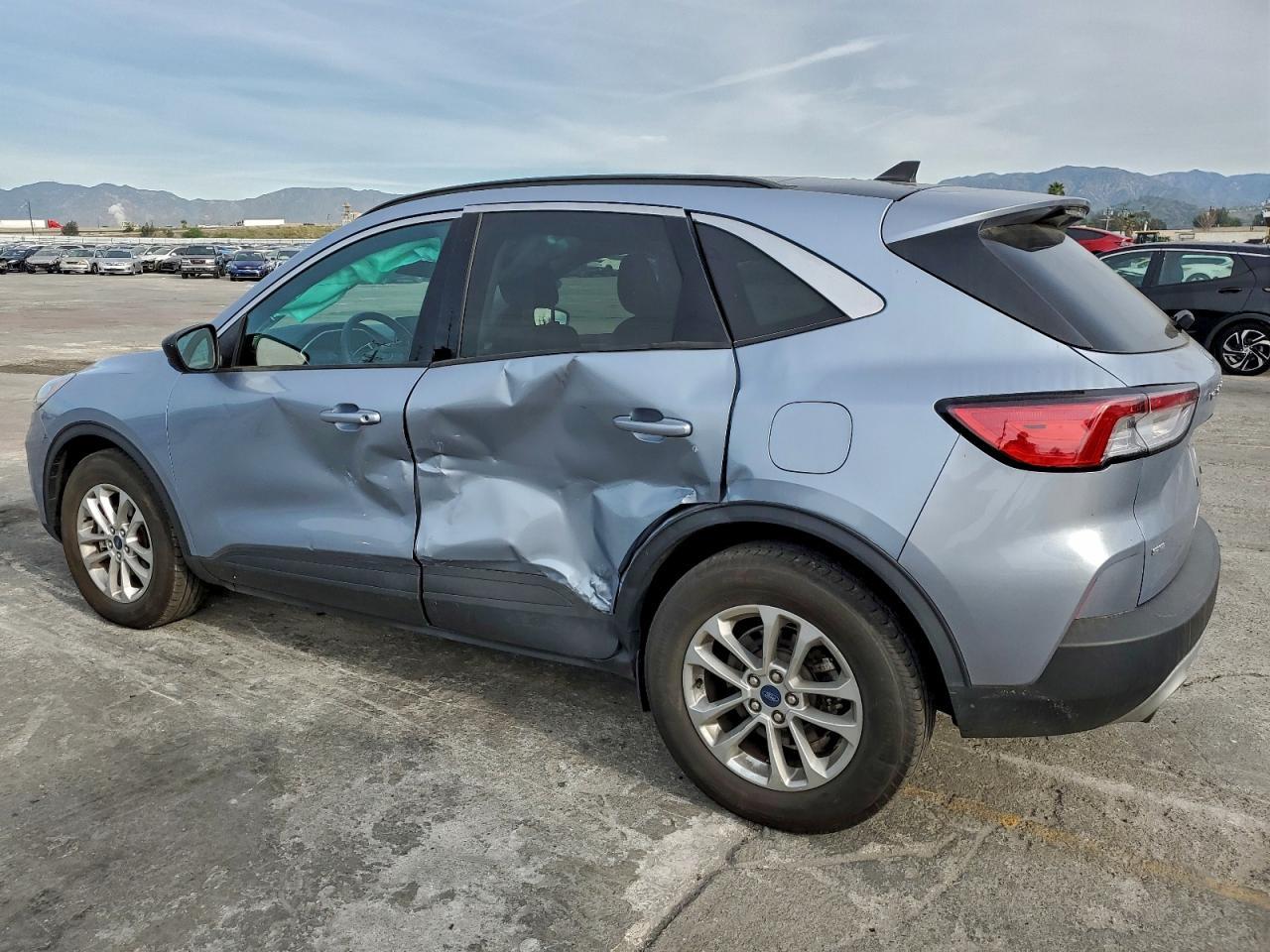 2022 Ford Escape Se - Фото 2