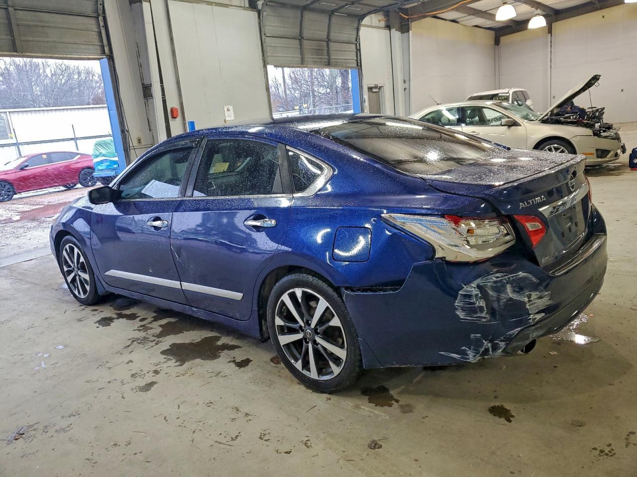 2016 Nissan Altima 2.5 - Image 2