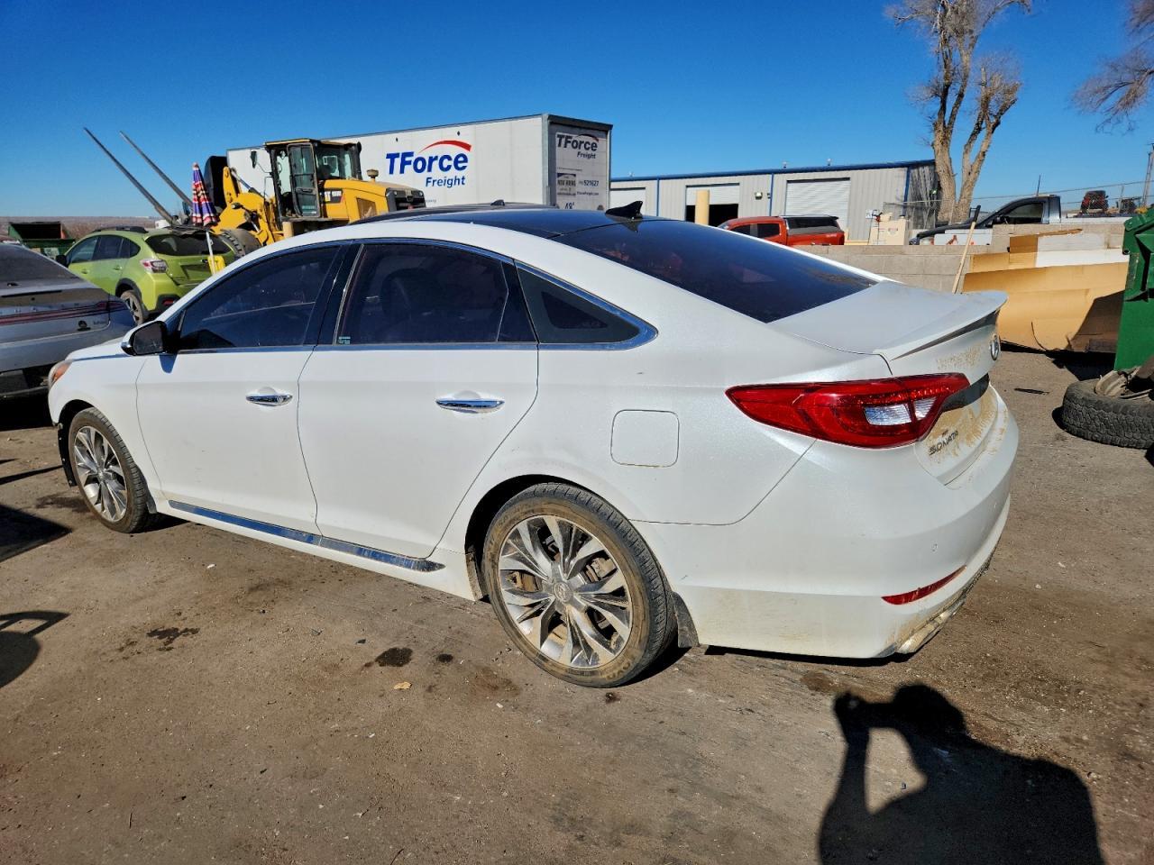 2015 Hyundai Sonata Sport - Image 2