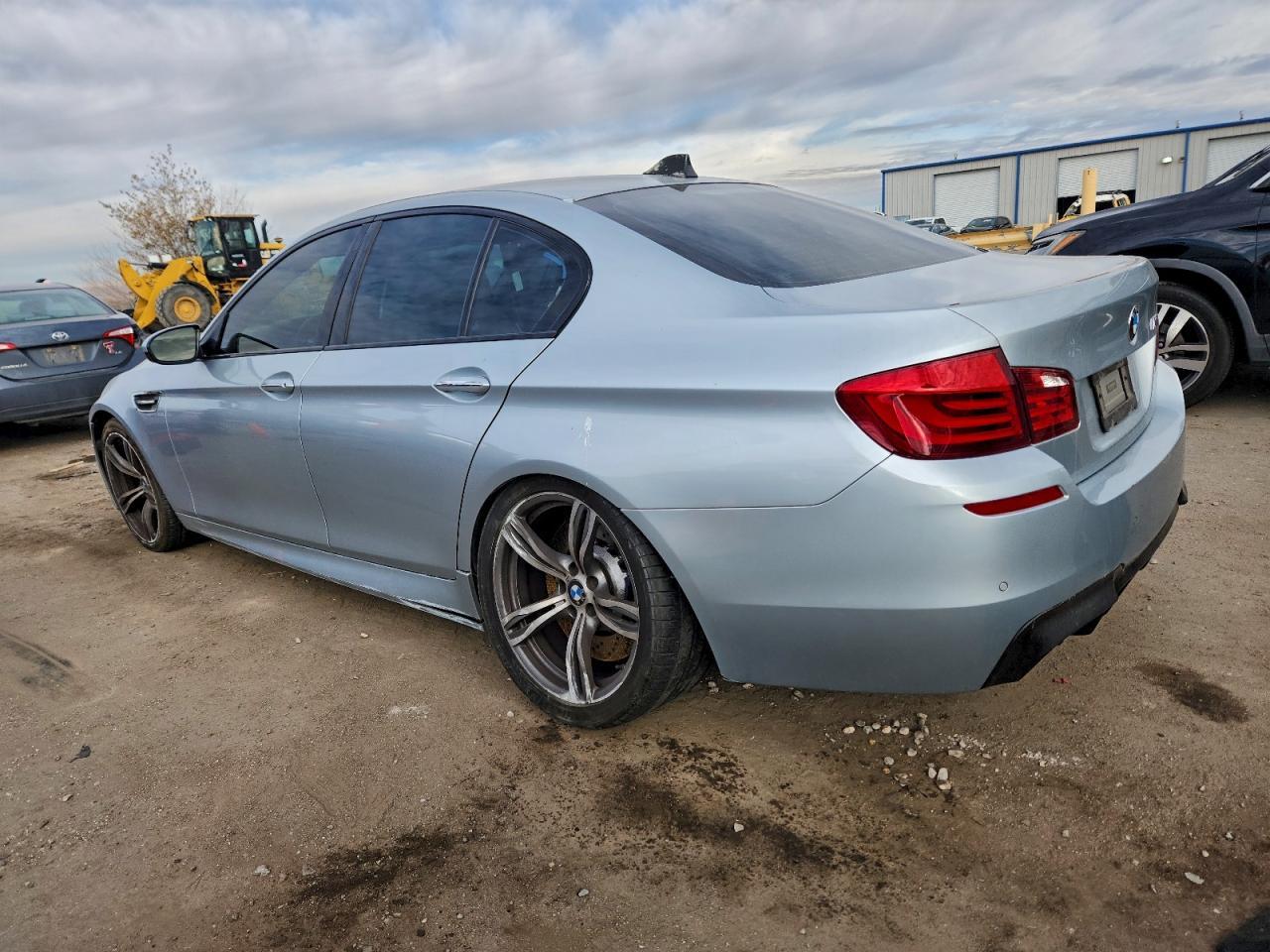 2013 BMW M5 - Фото 2