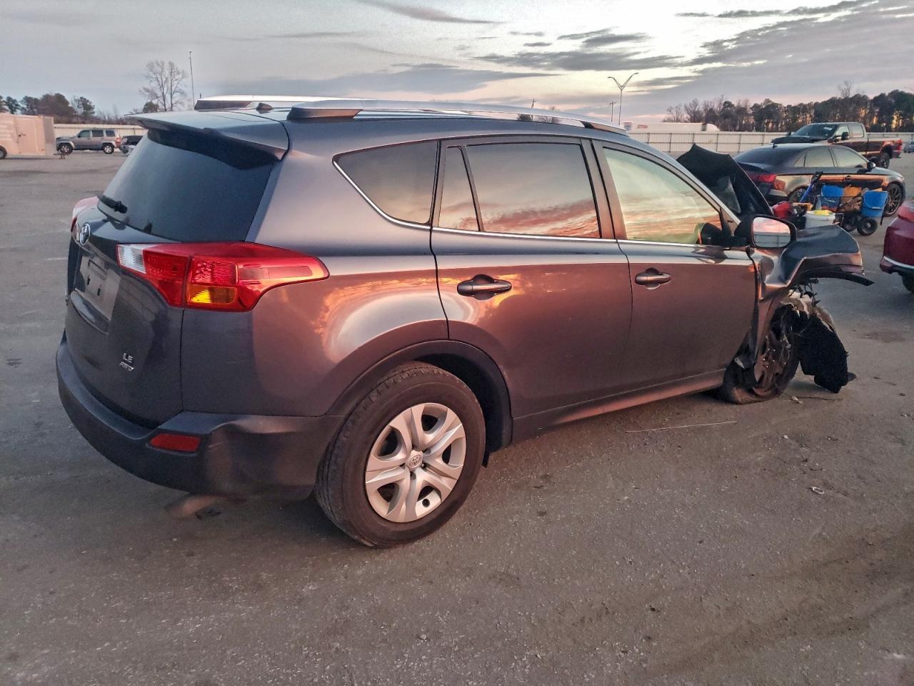 2014 Toyota Rav4 Le - Фото 3