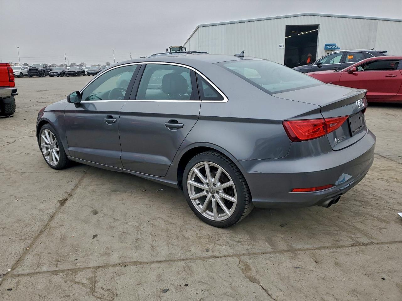 2015 Audi A3 Premium - Фото 2