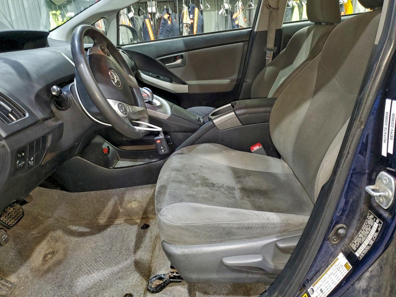 2012 Toyota Prius Two - Image 7