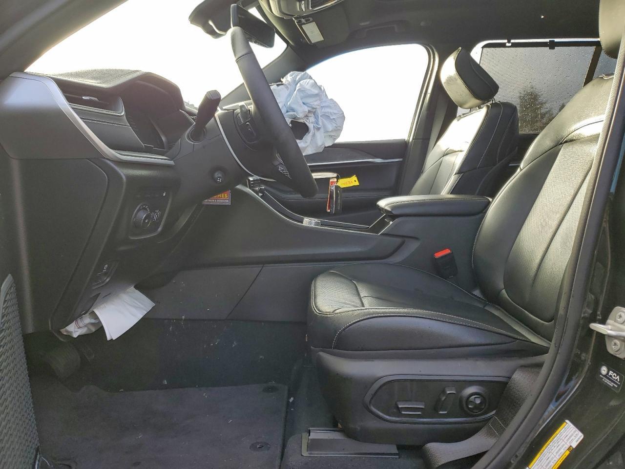 2024 Jeep Grand Cherokee Limited 4Xe - Image 7