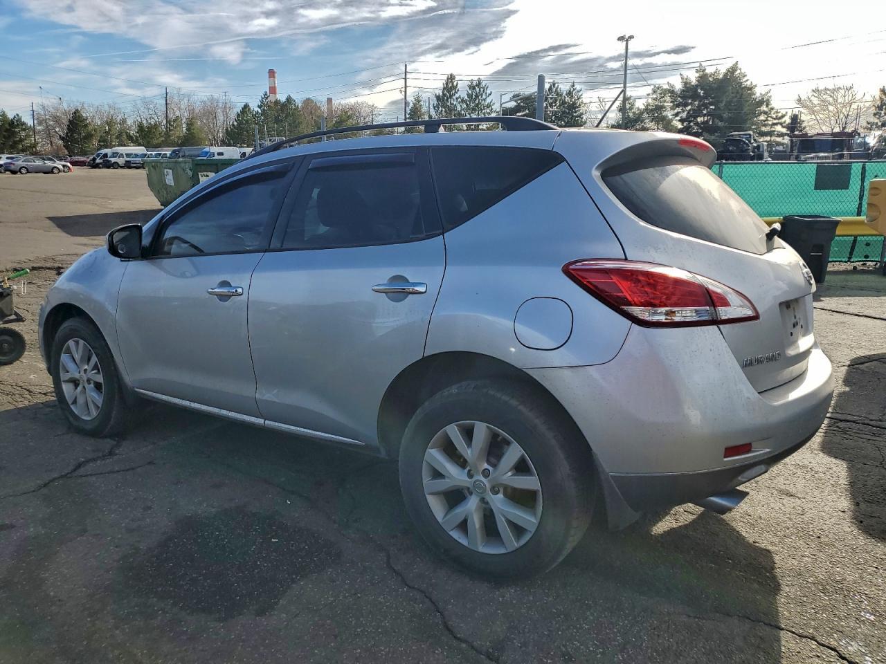 2014 Nissan Murano S - Фото 2