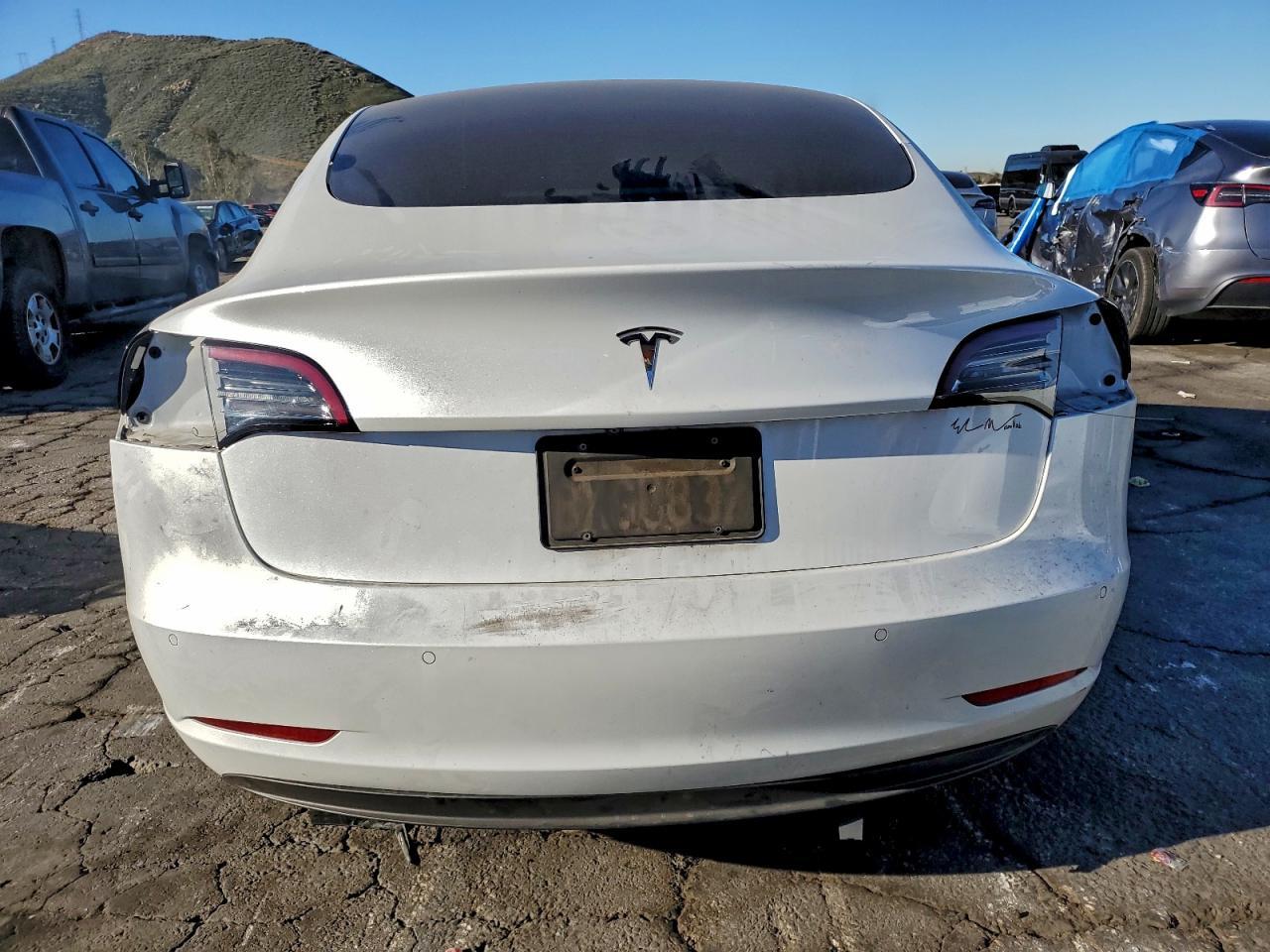 2021 Tesla Model 3 - Image 6