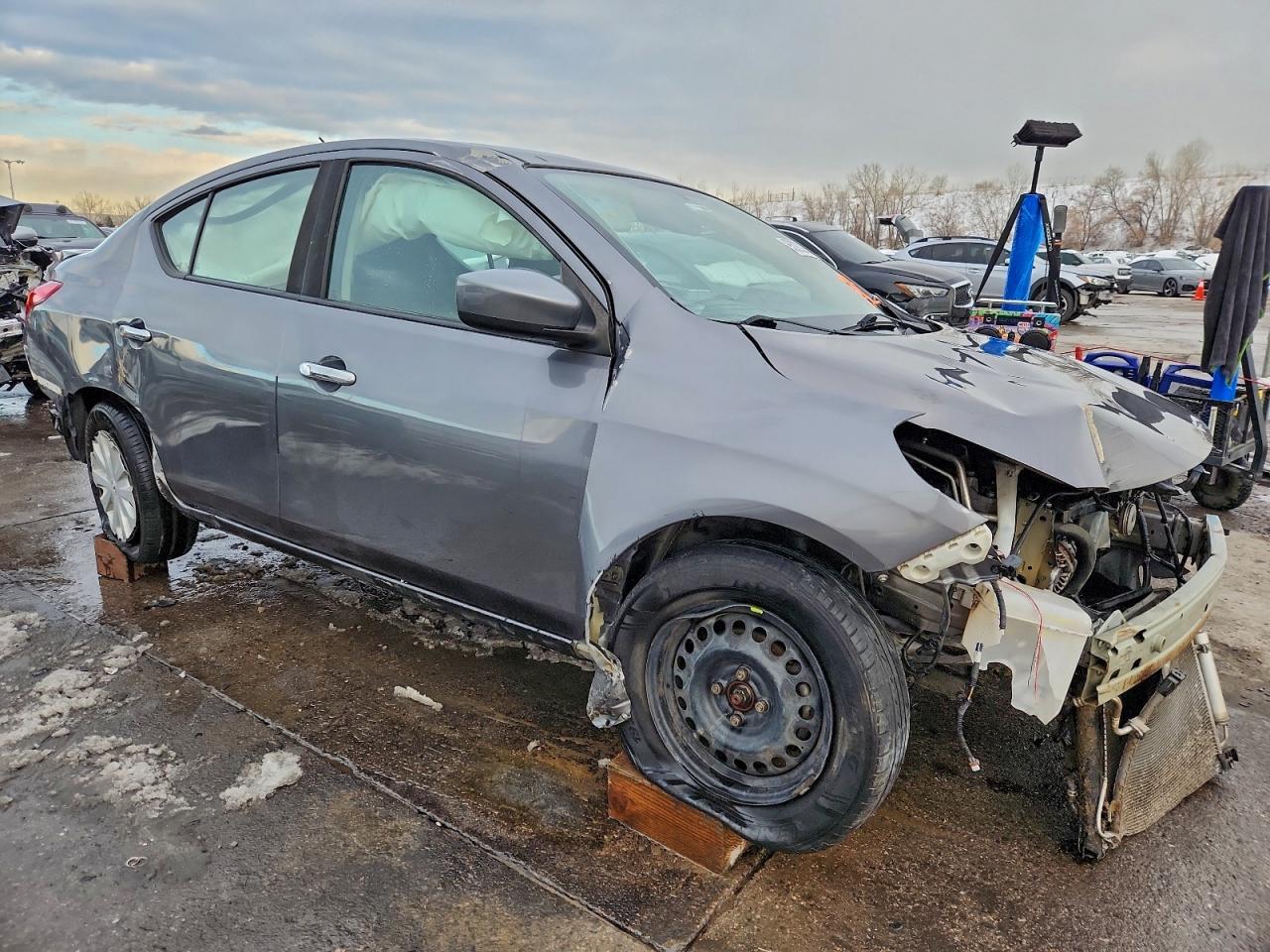 2017 Nissan Versa S - Image 4