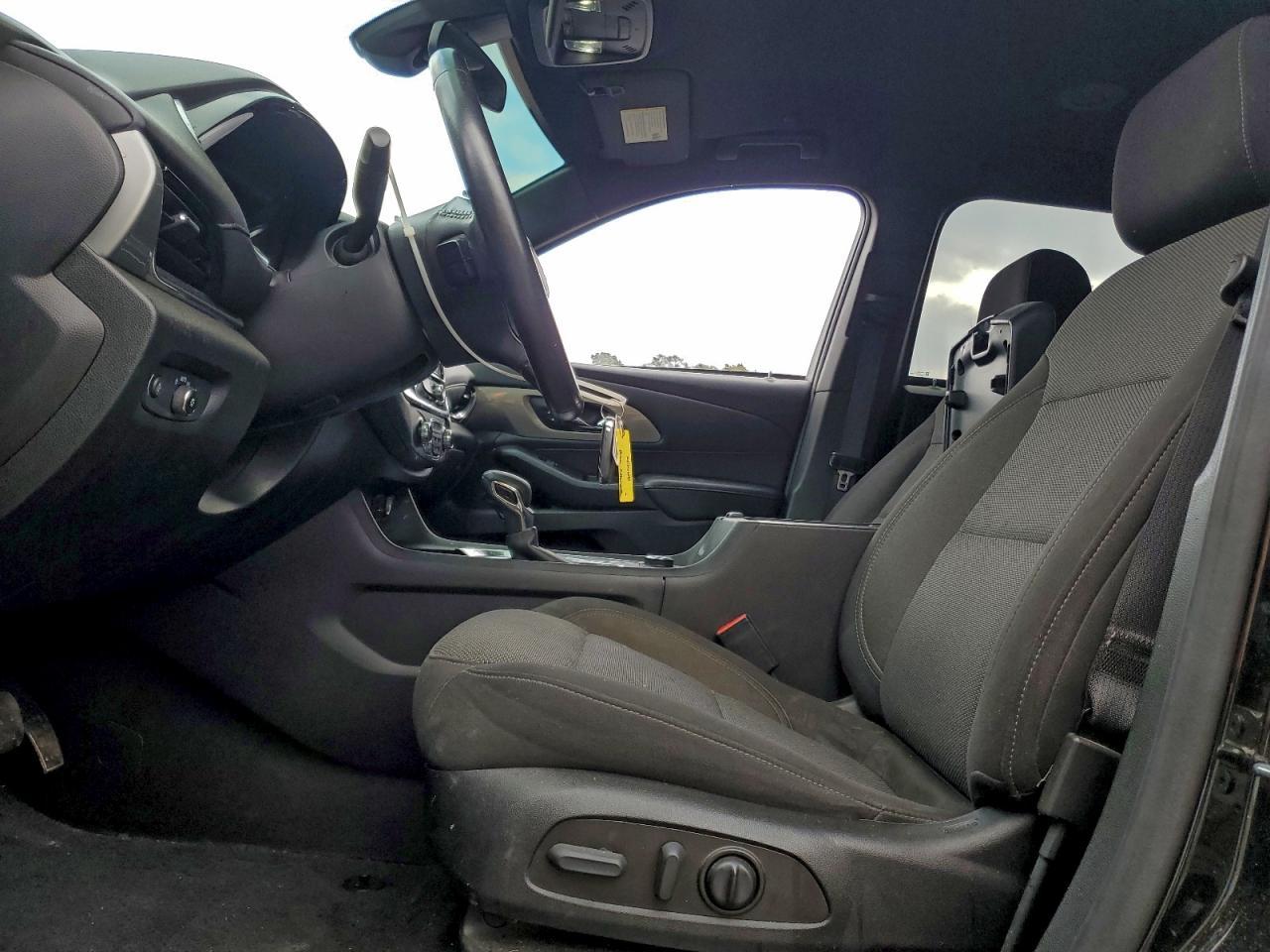 2022 Chevrolet Traverse Lt - Фото 7