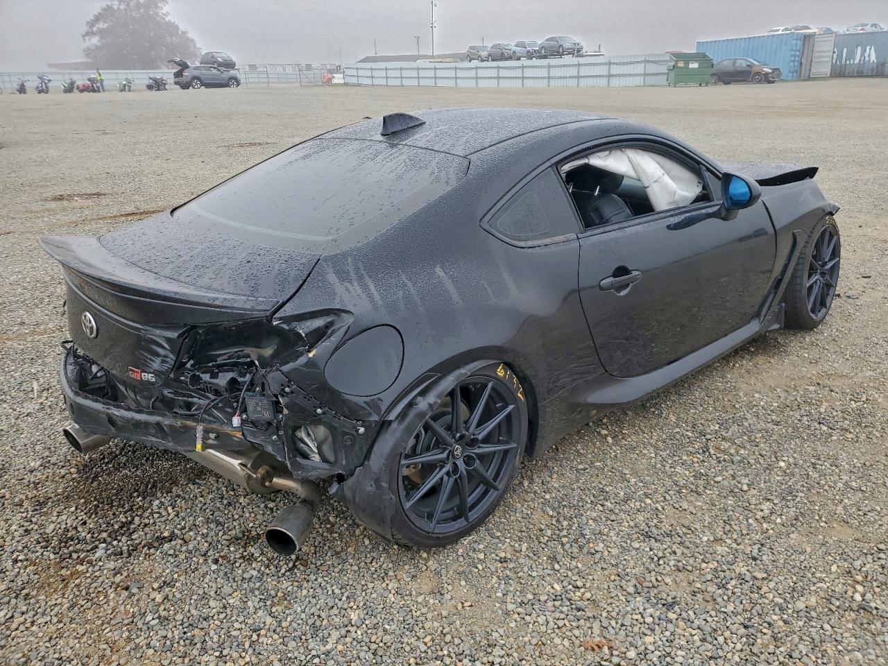 2023 Toyota Gr 86 Premium - Image 3