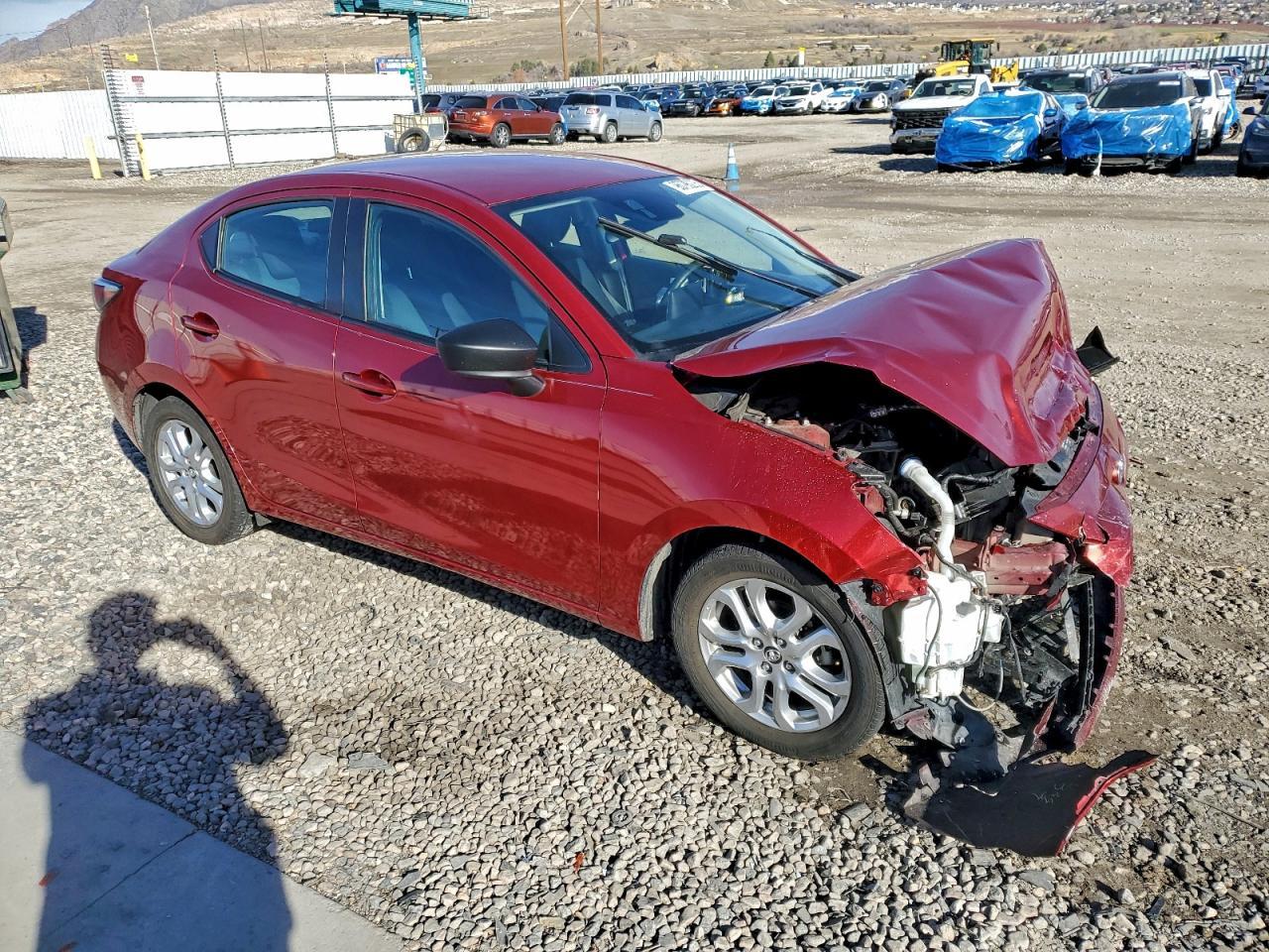 2017 Toyota Yaris Ia - Фото 4