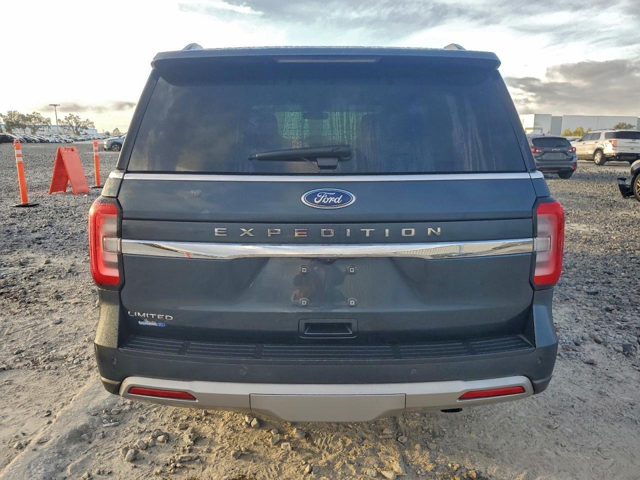 2023 Ford Expedition Limited - Image 6