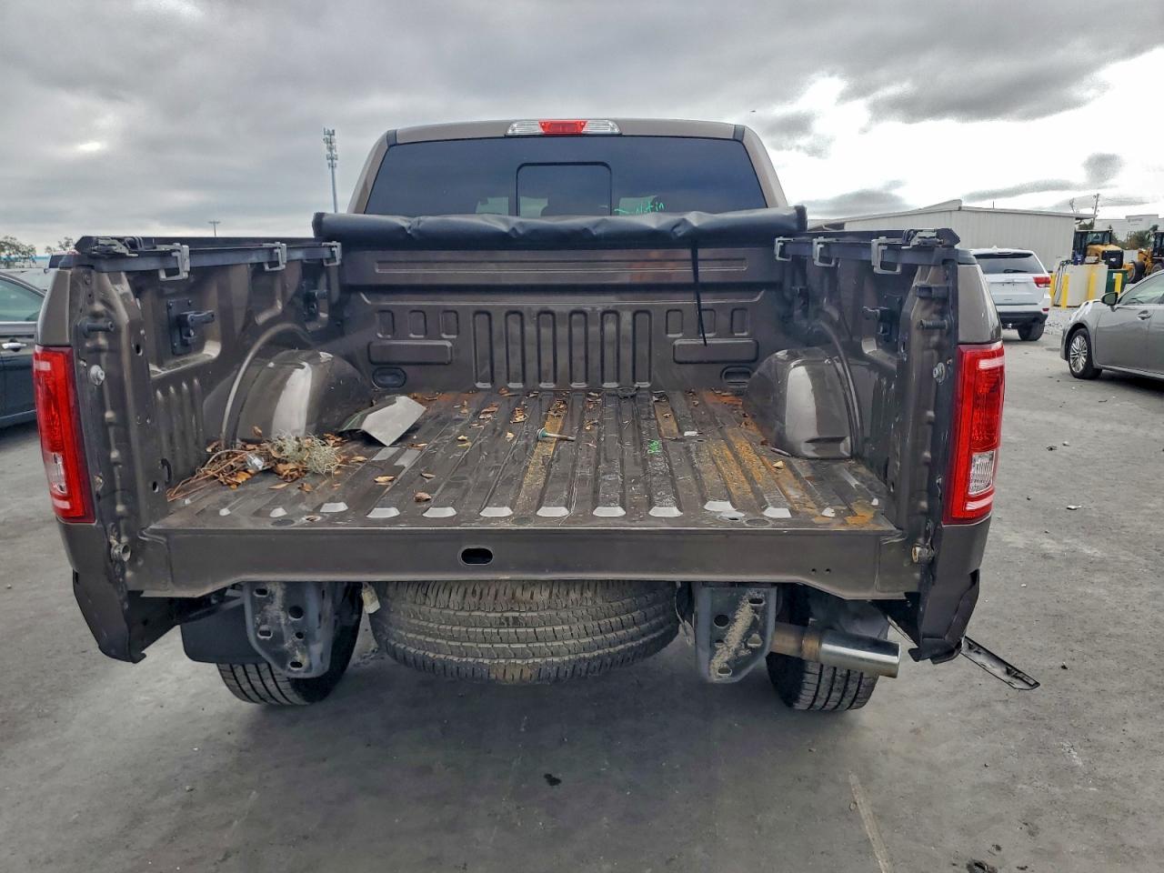 2016 Ford F150 Supercrew - Фото 6